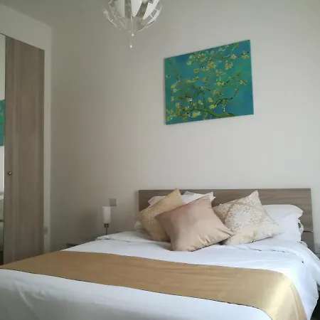 Apartment The Premier - Fully Airconditioned - Ample Parking