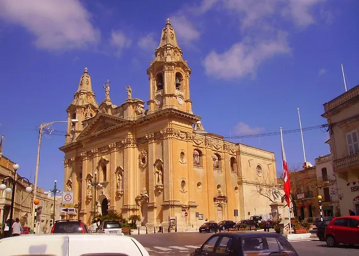 The Premier - Fully Airconditioned - Ample Parking Naxxar